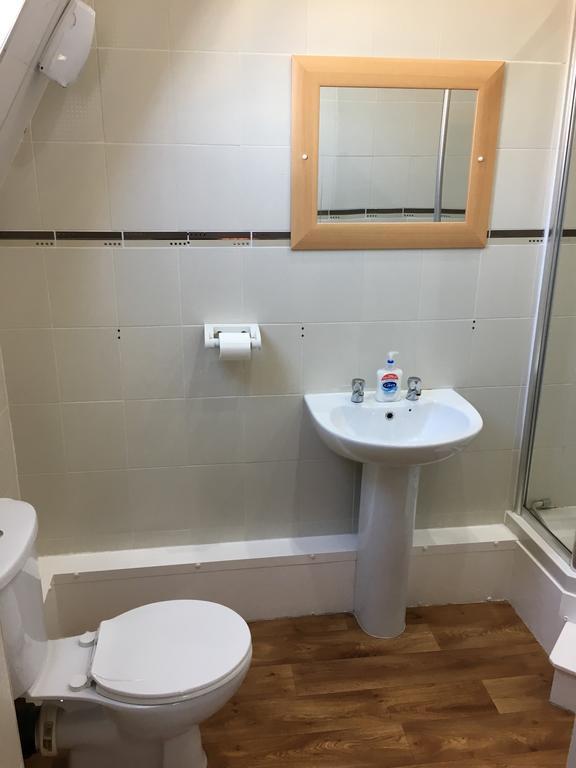 Anfield Accommodation Part Of The Twelfth Man Public House ลิเวอร์พูล ภายนอก รูปภาพ