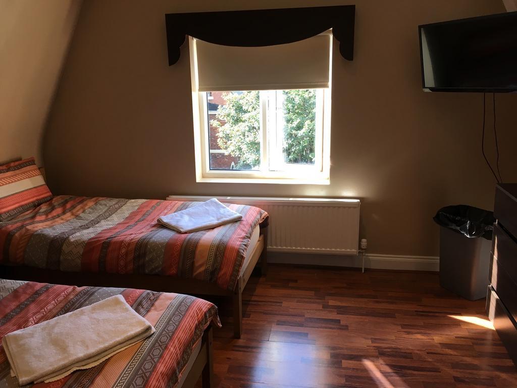 Anfield Accommodation Part Of The Twelfth Man Public House ลิเวอร์พูล ภายนอก รูปภาพ